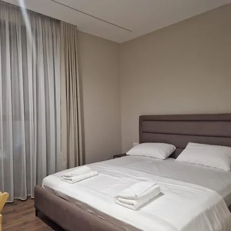 Apartament Kendezi *